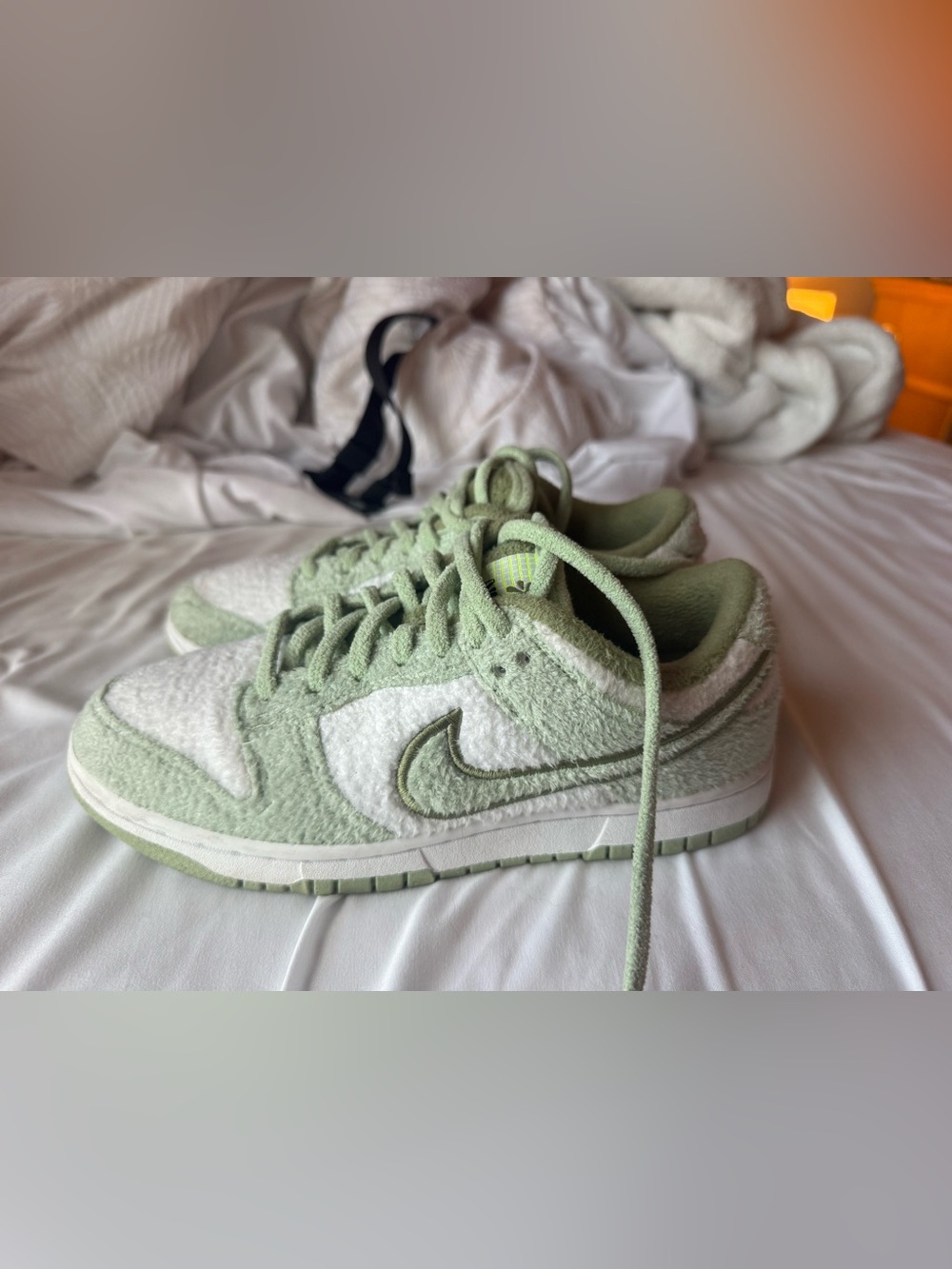Nike Wmns Dunk Low SE 'Fleece - Honeydew' Size 7